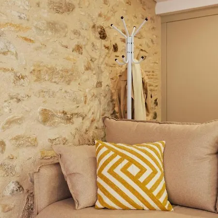 Bravissimo Mercadal, One-bedroom Sofa Bed Girona